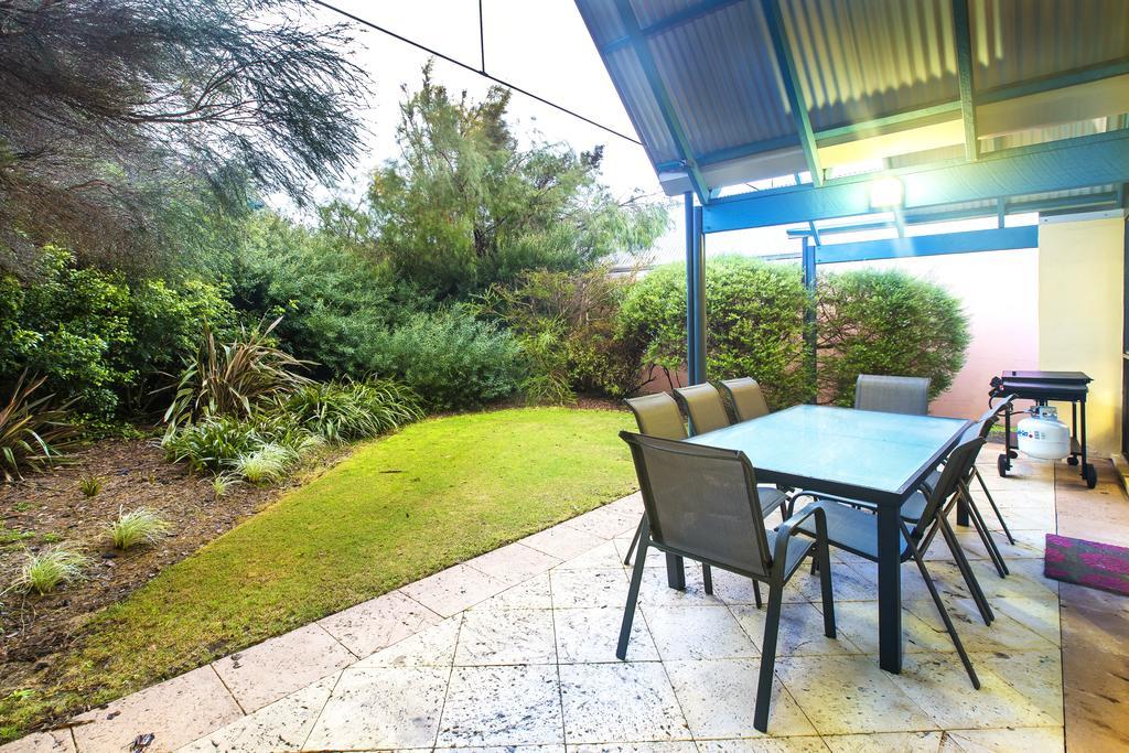 Whalers Cove Villas Dunsborough Room photo